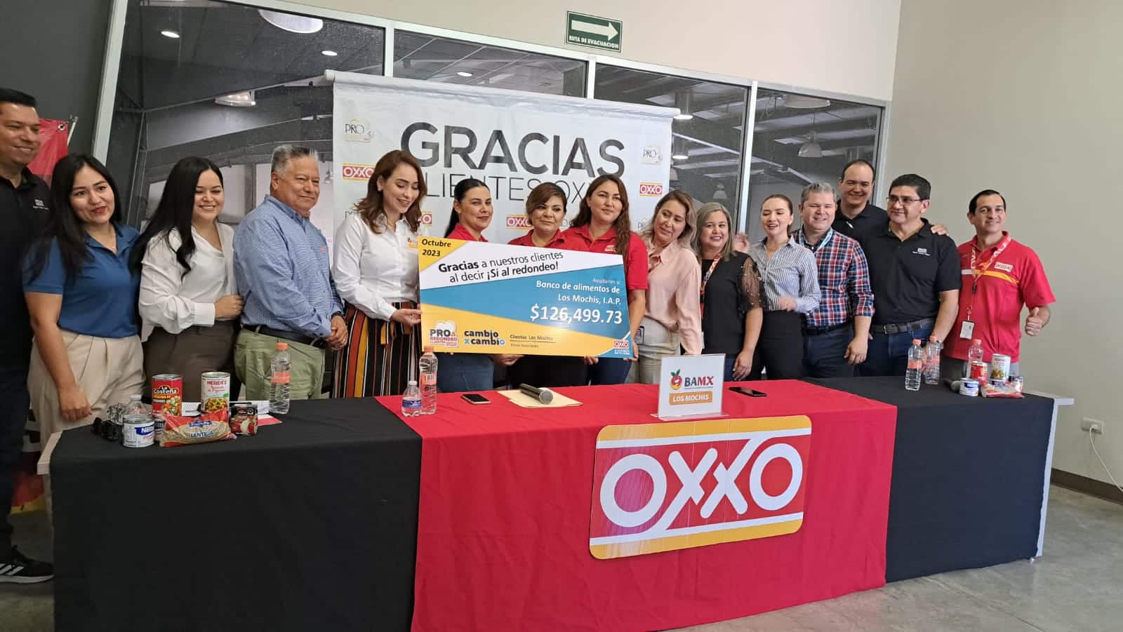 Oxxo entrega 126 mil pesos al Banco de Alimentos de Los Mochis
