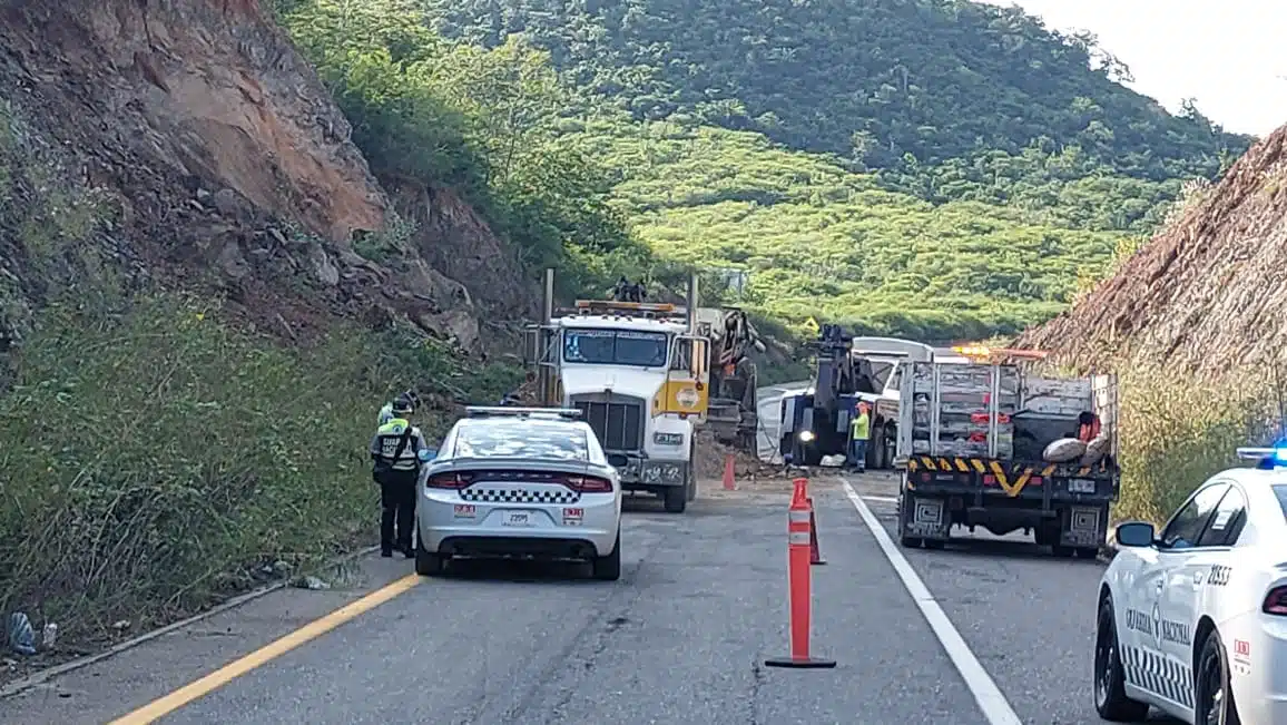 El accidente ocasionó el cierre del carril de la prolongación de la avenida Múnich.