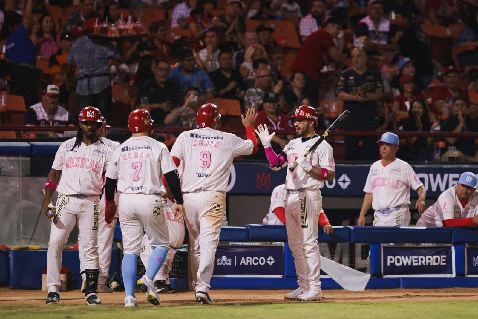 los Águilas de Mexicali vencieron 11-3 a Naranjeros de Hermosillo.