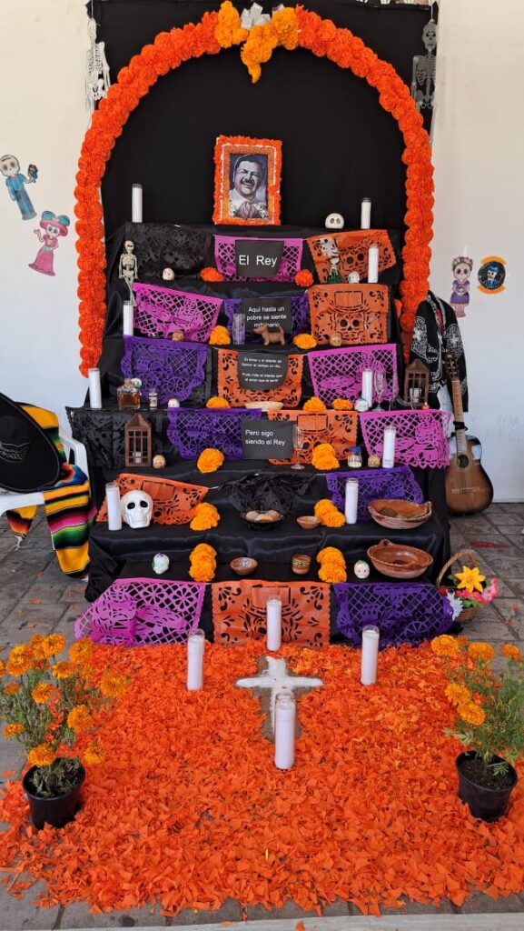 Altar realizado por festejo del día de muertos.