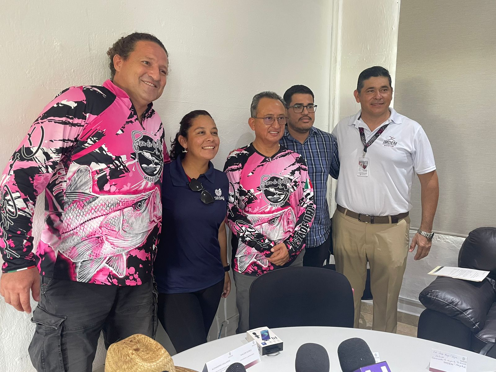 Anuncian torneo de pesca en la orilla en Mazatlán