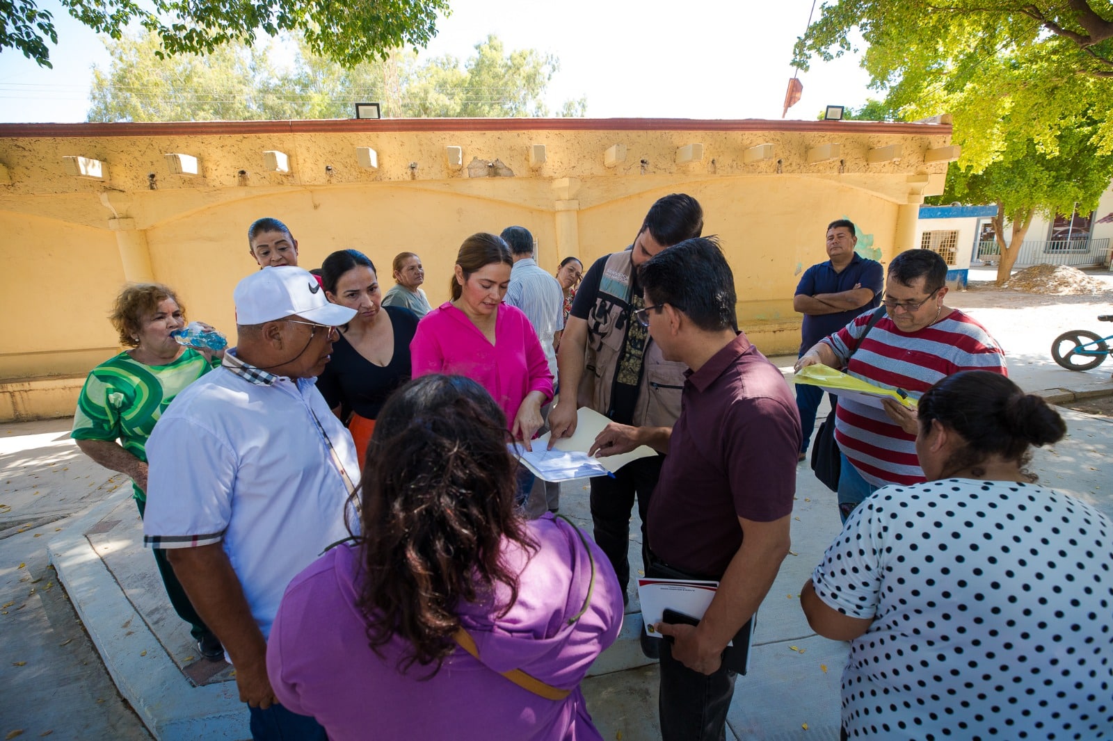 Apoyo a familias damnificadas en Guasave