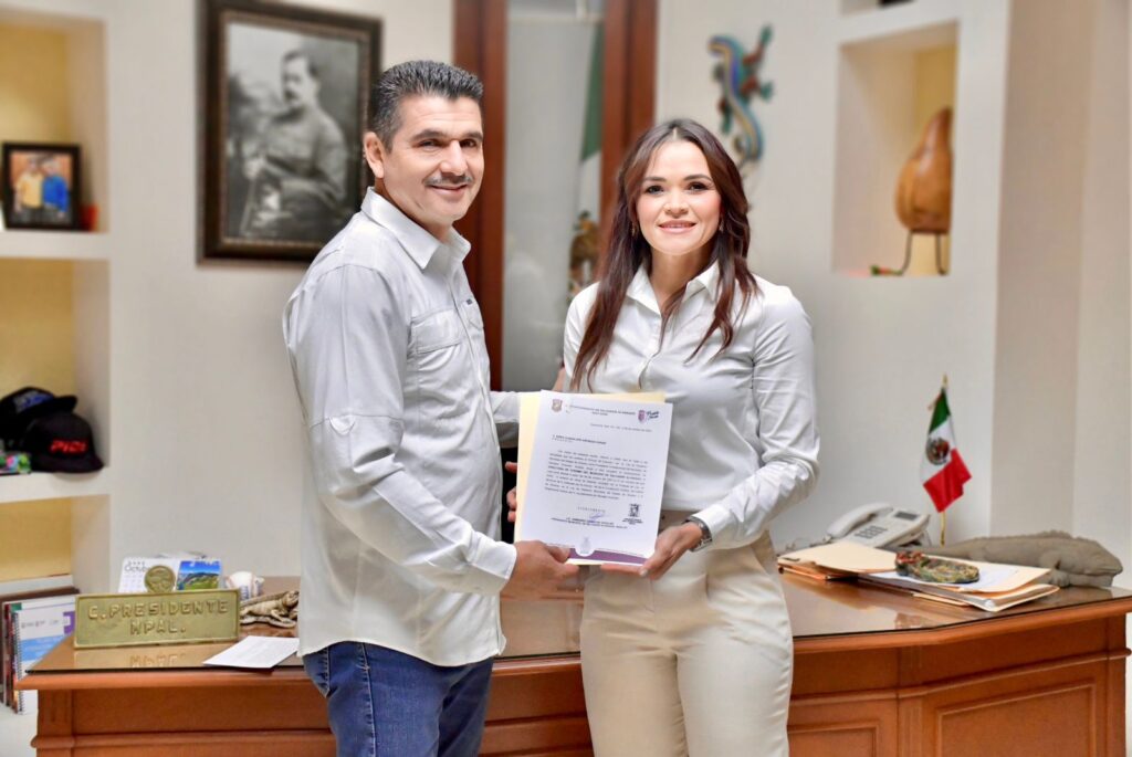 Erika Espinoza rinde protesta como directora de Turismo en Salvador Alvarado