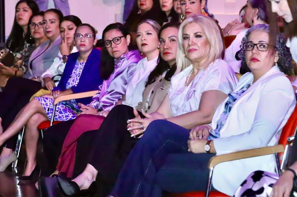 Asistentes al conversatorio