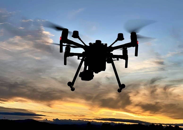 Base militar de EU en Siria es atacada con drones