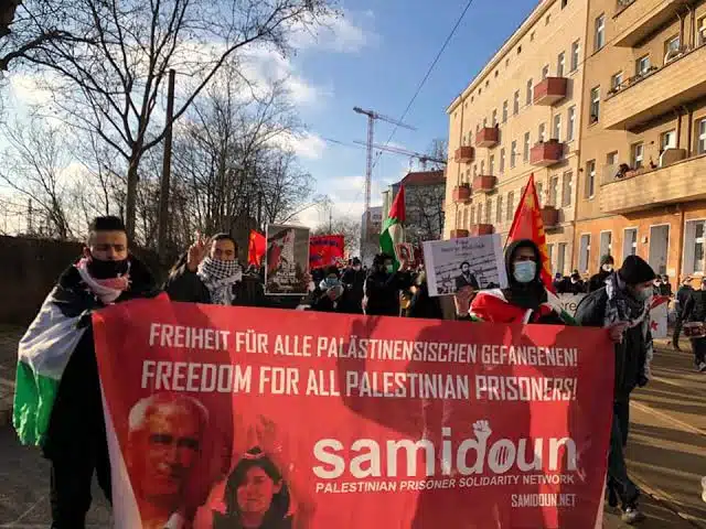 Berlín prohíbe manifestaciones de apoyo a Palestina