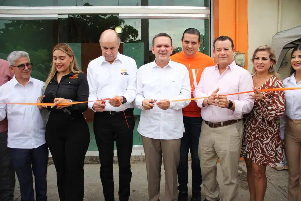 En el corte inaugural de este espacio político también estuvo presente Sergio Torres Félix