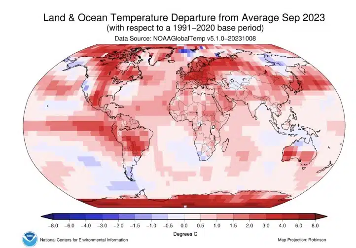 Mapa del mundo de color rojo donde muestra las altas temperaturas