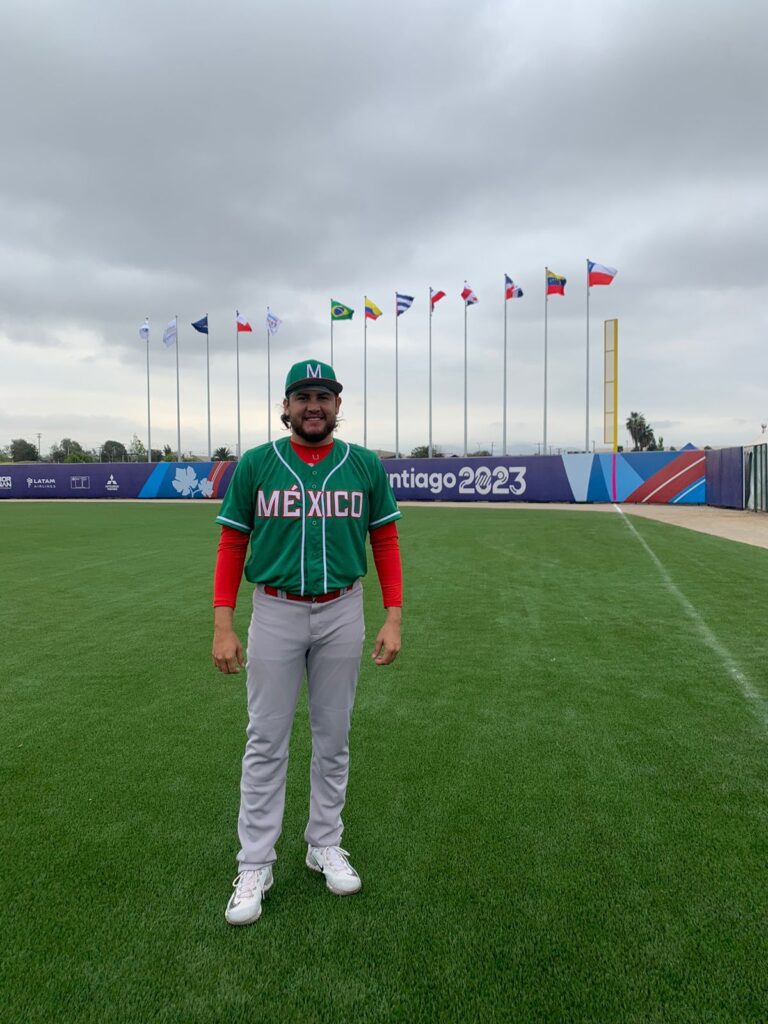 Darel Torres lanzador de México en Juegos Panamericanos Santiago 2023