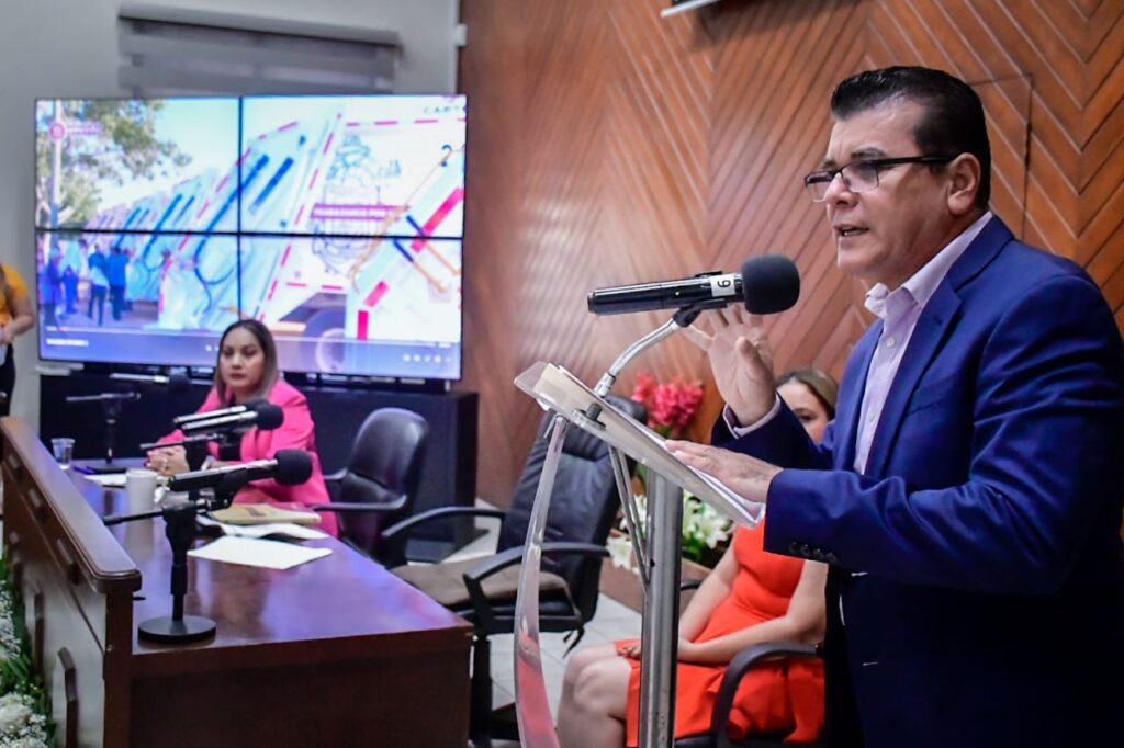 Édgar González, presidente municipal de Mazatlán 
