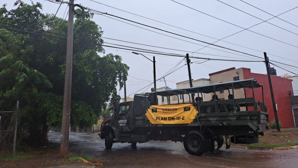 Ejército mexicano llegando a Guasave