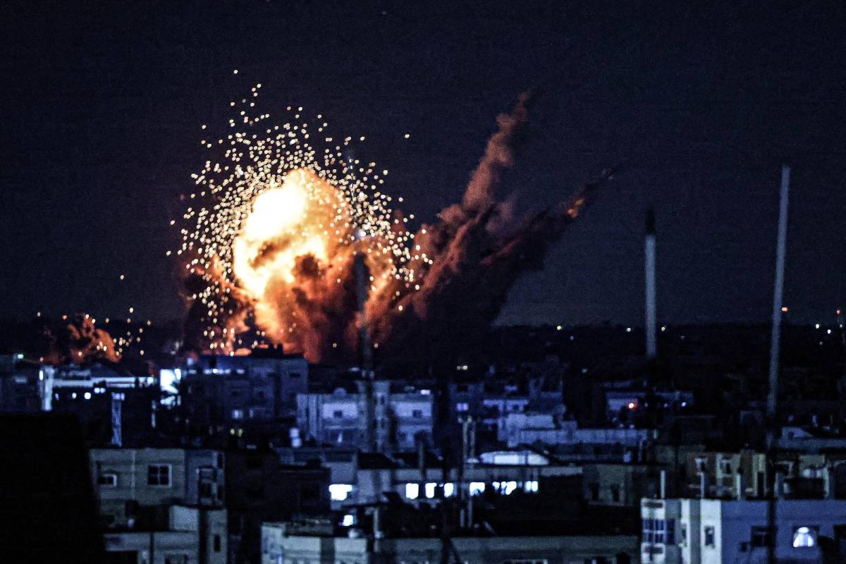 En bombardeos, Israel asesina a otro comandante de Hamás