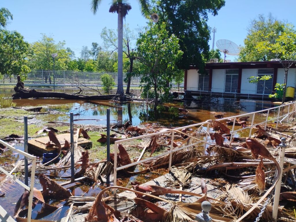 Escuelas inundadas por paso de huracán Norma en Ahome
