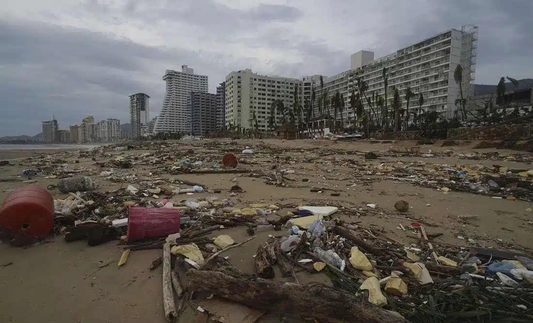 Estiman que tendrá que pasar más de un año para que Acapulco vuelva a su cauce