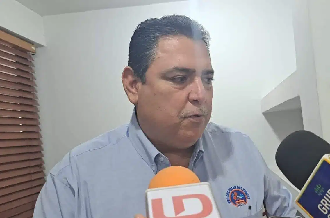 Fernando Montoya con medios de prensa