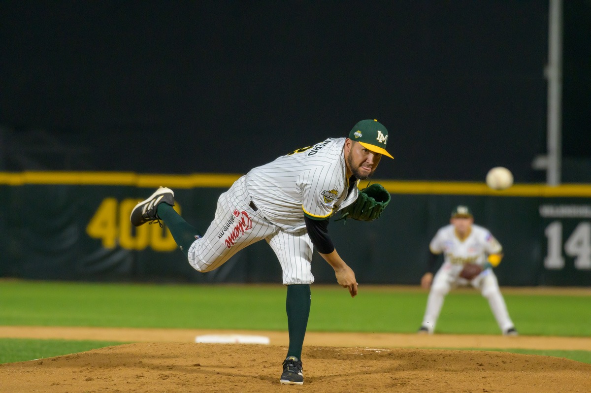 Fredy Quintero tuvo gran apertura pero se fue sin decisión en la victoria de Cañeros ante Charros