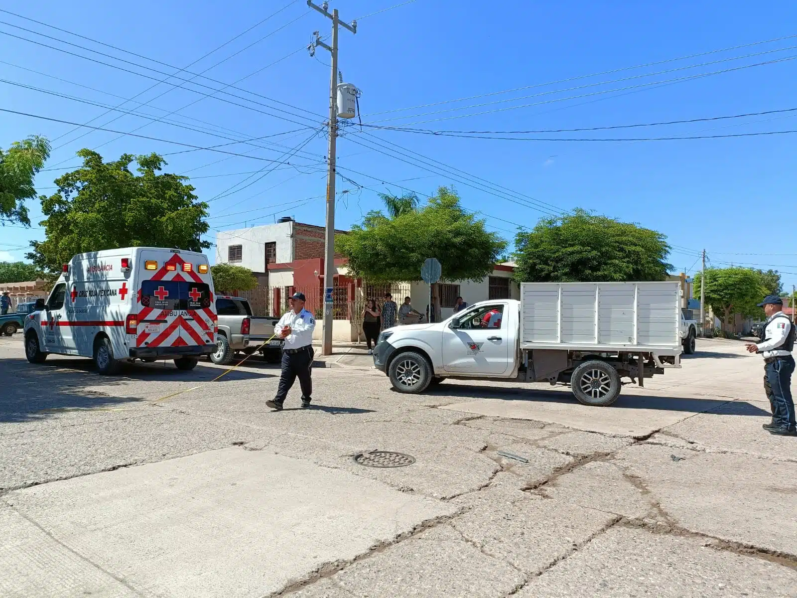 Fuerte choque en Guamúchil, deja una mujer lesionada.