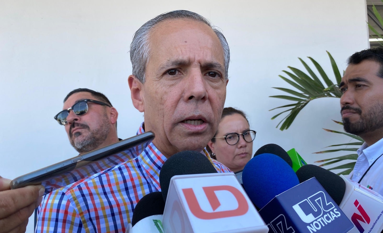 Gerardo Vargas con medios de prensa