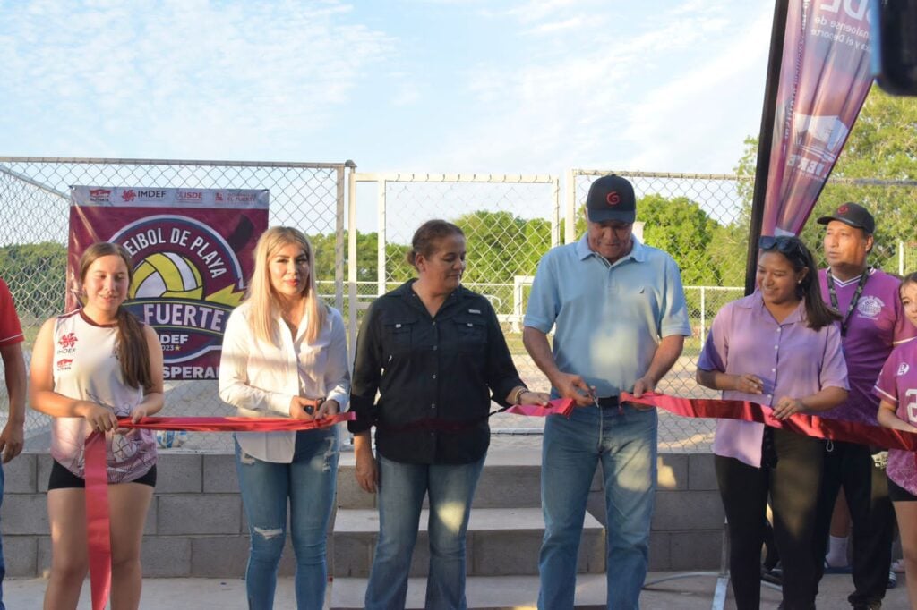 Inauguran cancha de voleibol en El Fuerte