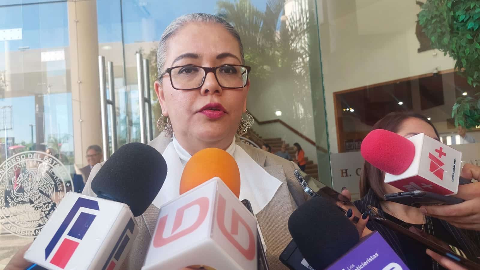 Graciela Domínguez Nava en entrevista con los medios de comunicación en Culiacán