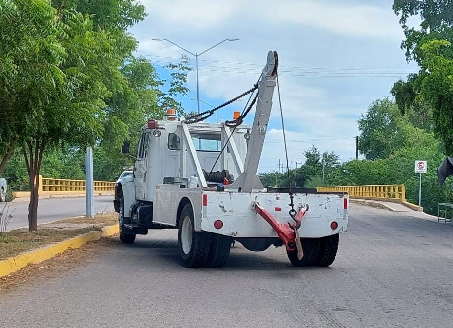 Grua accidente Guasave