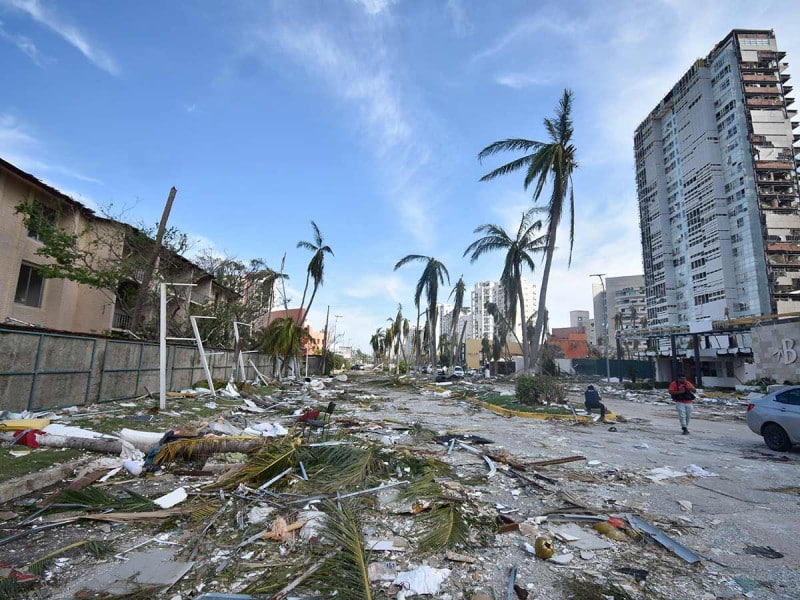 Recatan a extranjeros en Guerrero tras impacto de Otis