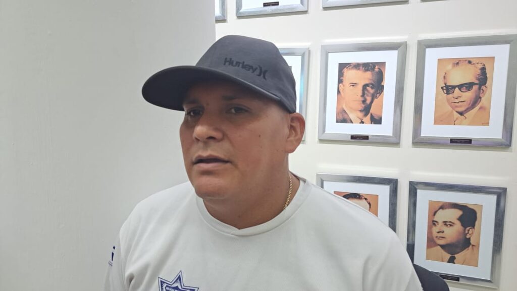 Gustavo Espinoza Bastidas, coordinador de la Policía Acuática