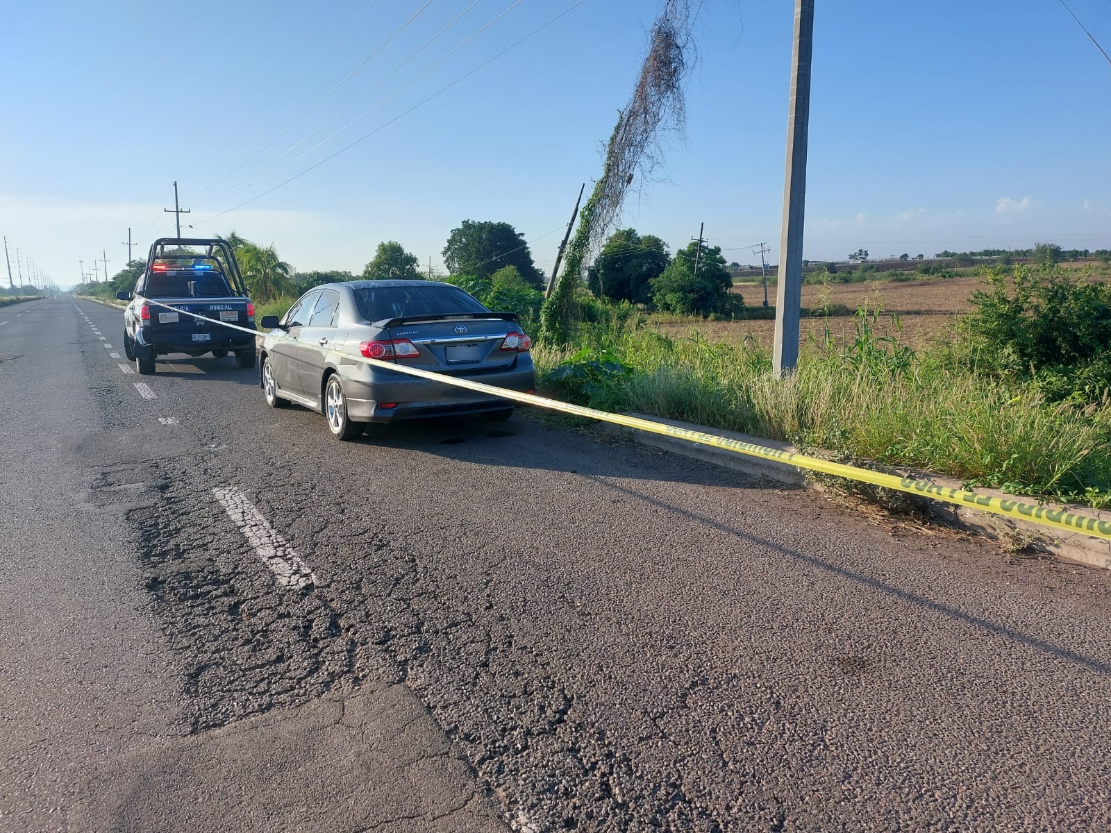 Lugar donde encontraron a un hombre en la cajuela de un carro en Culiacán