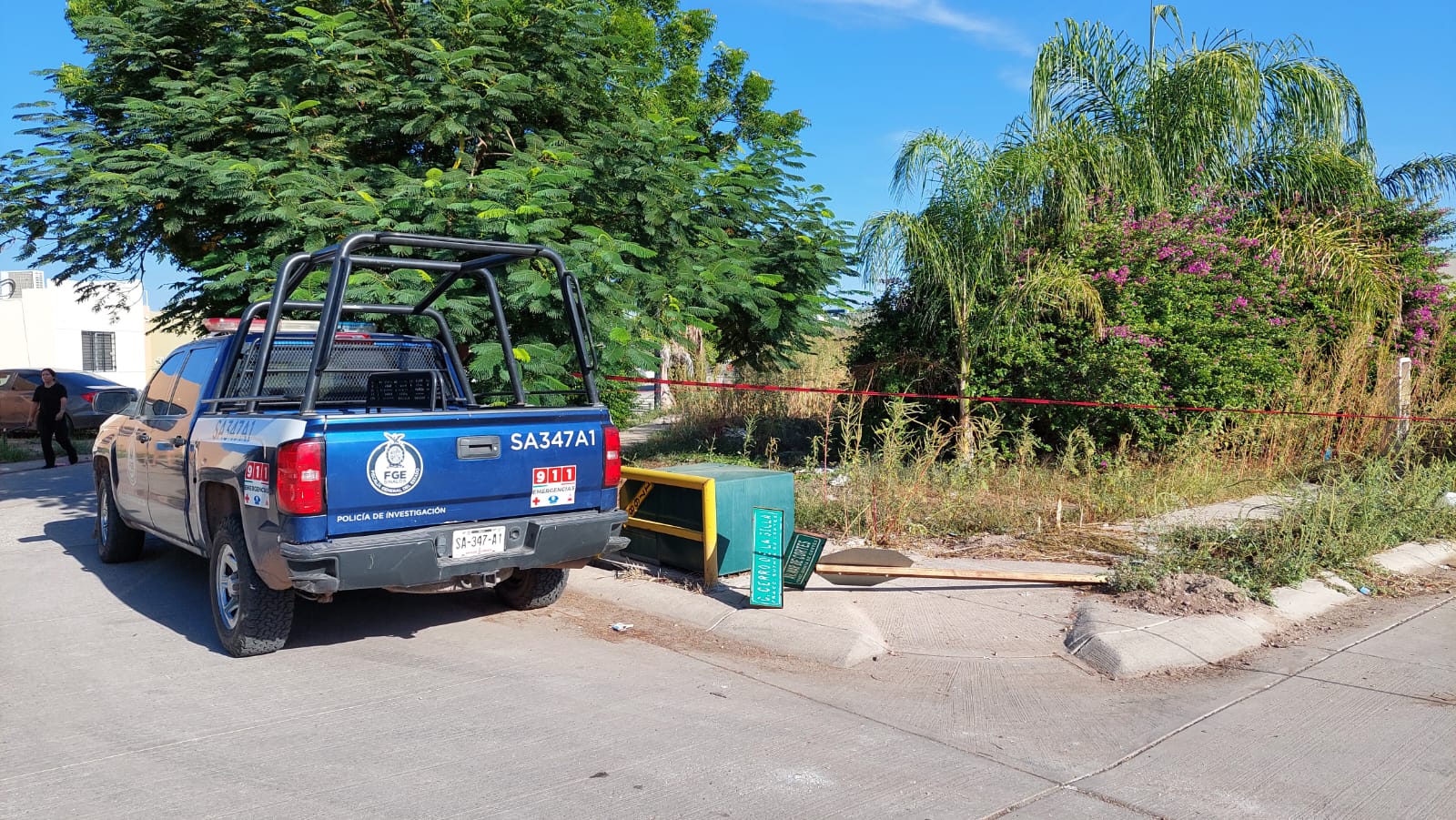 Camioneta de la FGE en Los Mochis