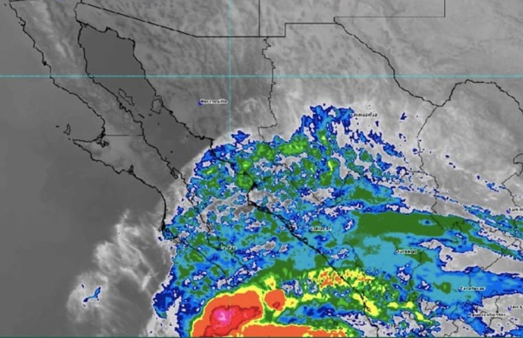 Bandas nubosos del huracán Norma en el océano Pacífico