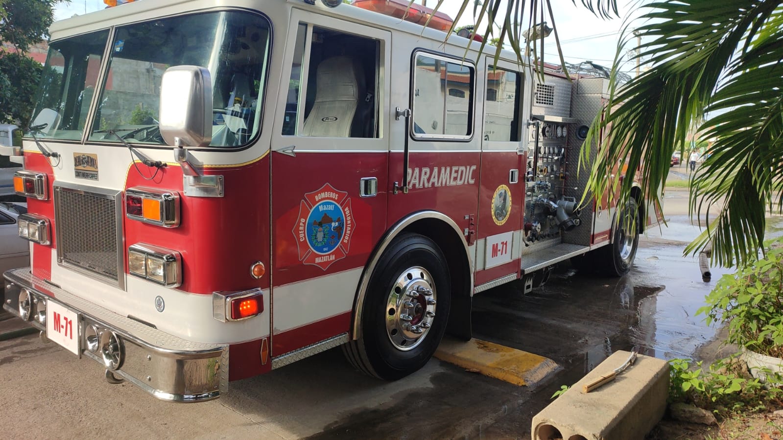 Camión de Bomberos Voluntarios de Mazatlán