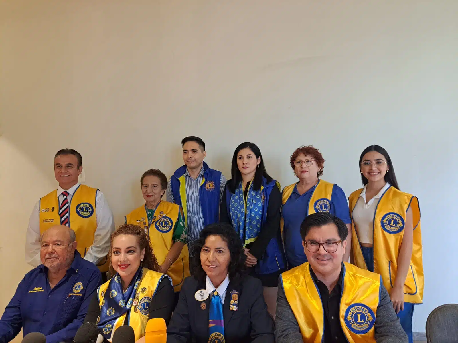 Integrantes del Club de Leones Culiacán Rosales