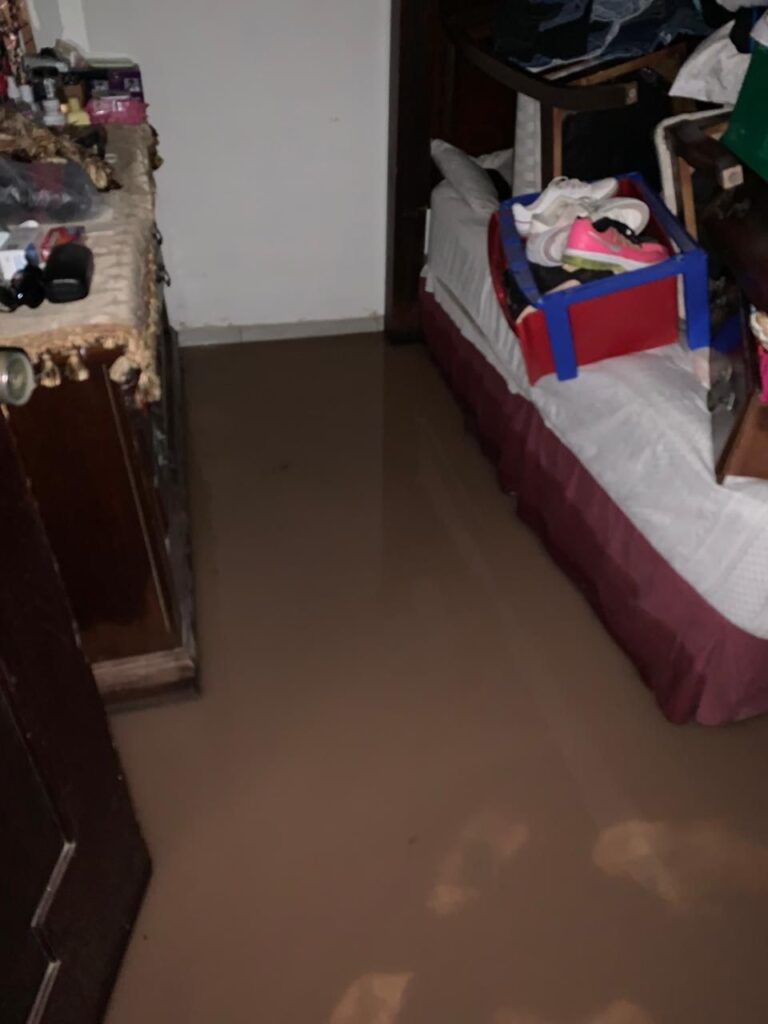 En Valle Bonito y Del Real de Los Mochis, piden solución a autoridades ante recurrentes inundaciones