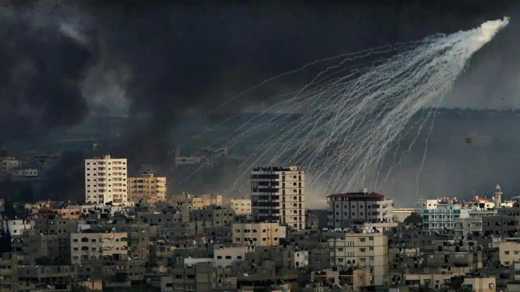 Israel estaría usando fósforo blanco en ataques a Palestina