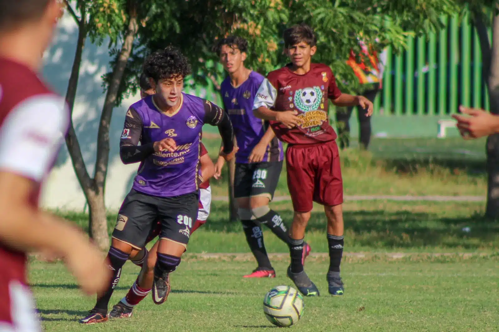 Jóvenes futbolistas del Mazatlán FC