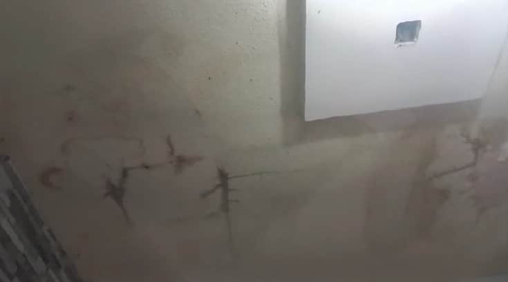 Las paredes lloran y sale agua hasta del piso en algunas viviendas de Culiacán