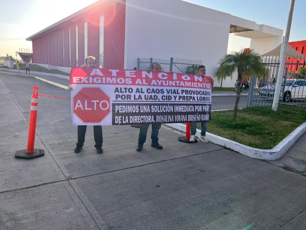 Manifestación de vecinos por mal caos vial