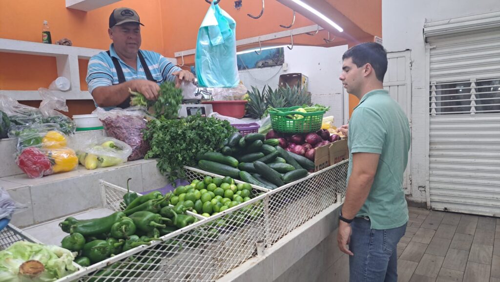 Verdura en el Mercado Independencia de Los Mochis