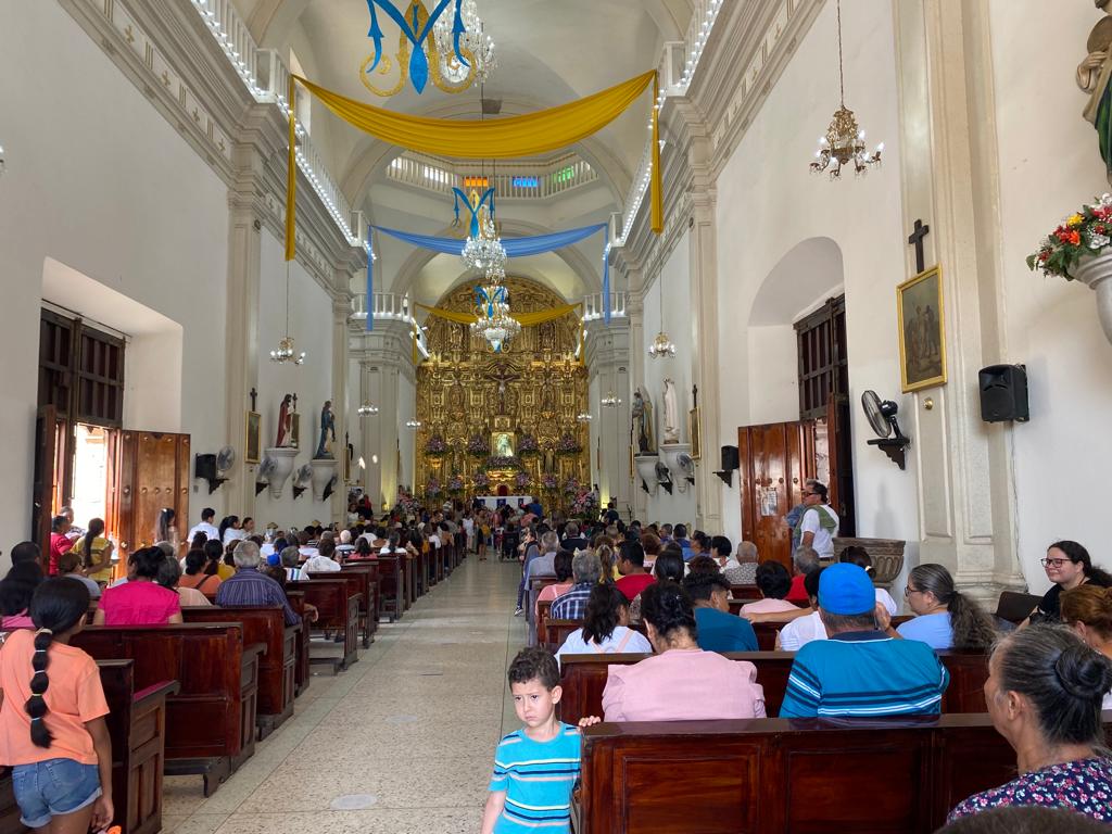 Interior de parroquia