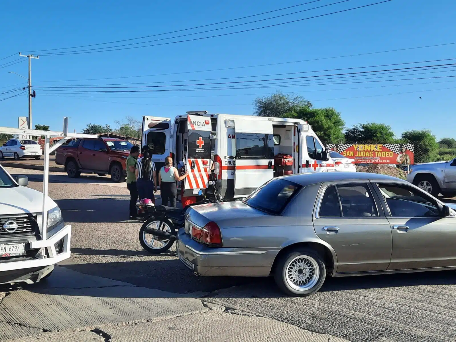 Motociclista lesionado tras chocar con un carro en Culiacán