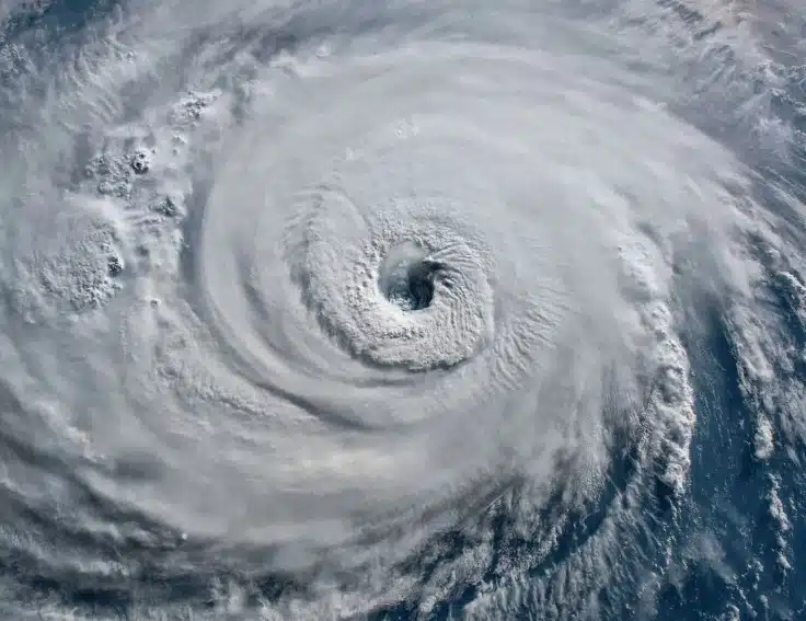Ojo de un huracán tomada desde el espacio