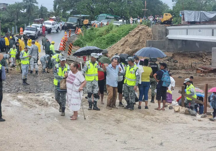 Personas en Jalisco afectadas por huracán