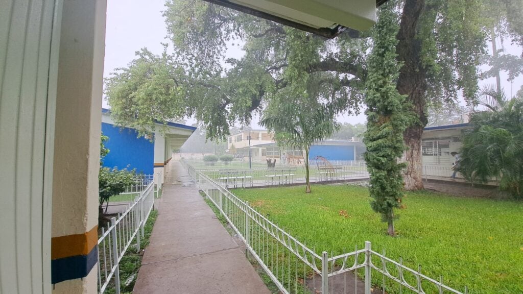 Preparatoria UAS en Guamuchil. Lluvia