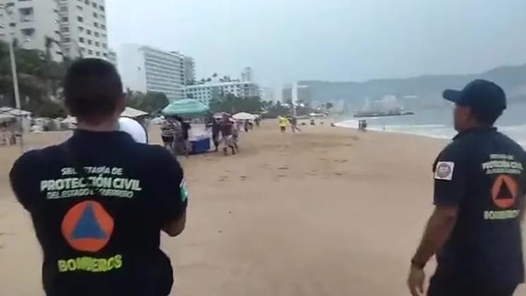 Alertan en Acapulco por proximidad del huracán Otis