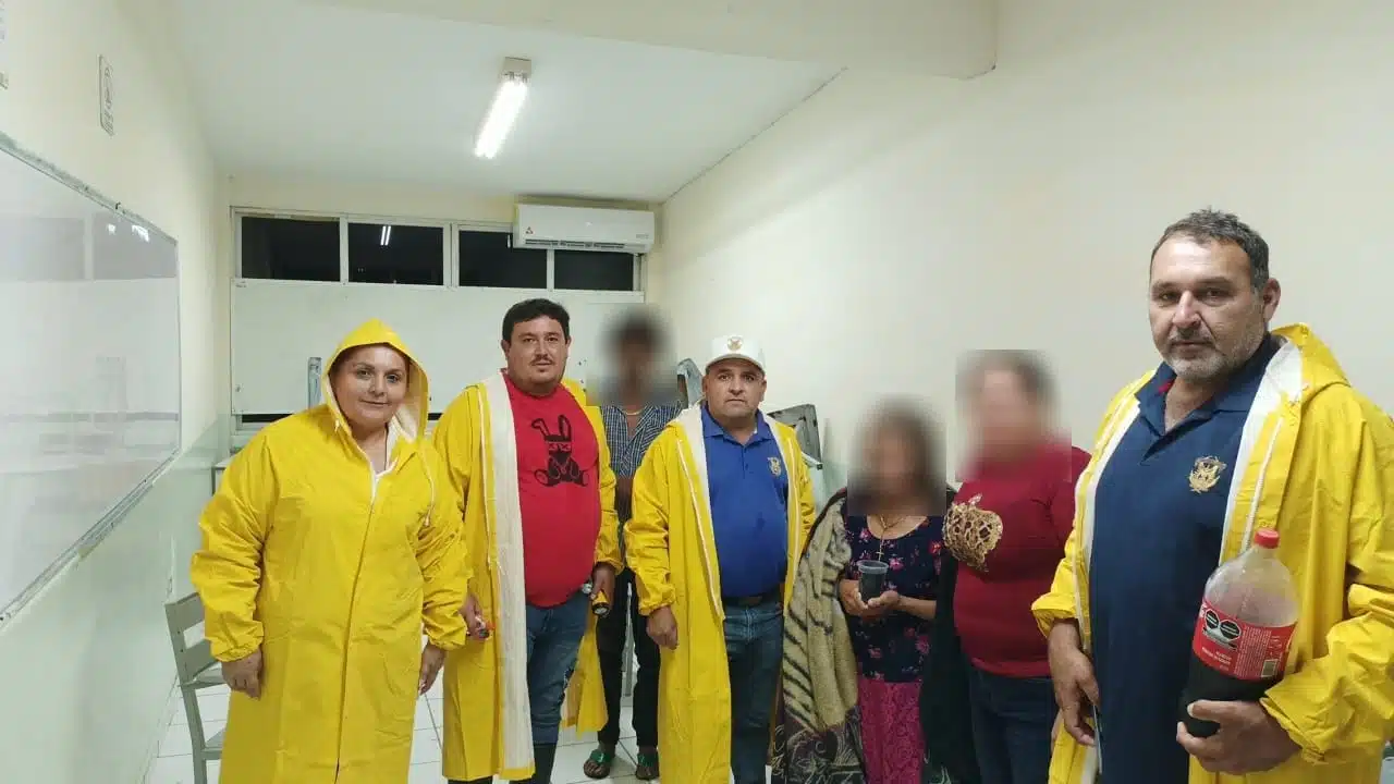 Hasta el momento, 14 personas han optado por resguardarse de manera voluntaria en la escuela Antonio Rosales.