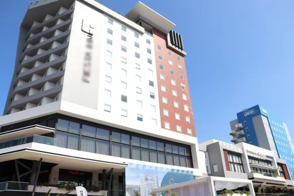Sector hotelero de Mazatlán descarta graves daños por “Norma”