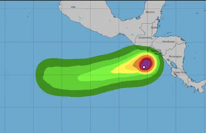 Ubicación de la tormenta tropical Pilar en el océano Pacífico
