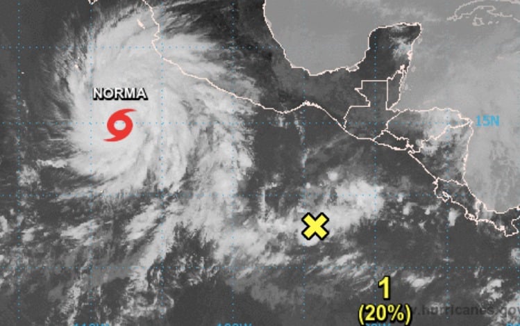 El NHC mantiene en vigilancia a la tormenta tropical Norma y al próximo Otis.