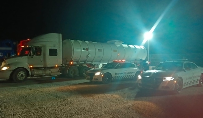 Tractocamión con huachicol