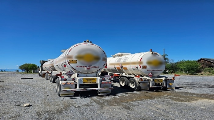 Tractocamiones con combustible robado